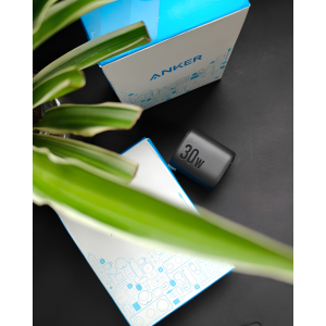 Anker Zolo 30W IQ & PD Fast Charger